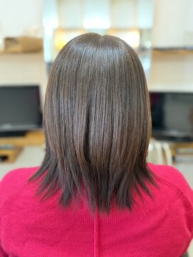 サロン ド アベニュー ナチュラルレイヤーカット
