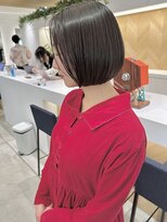 ステアケース ギンザセブン(stair:case ginza7)&nbsp;前下がりまとまるミニボブ耳かけ