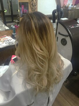 ユートピア(U topia) ホワイティーブロンドグラデーションカラー