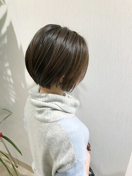 美容室ジャスミン 【ヒロシ】大人かわいい　サラサラスリークシートボブ