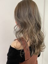 リリー(Lilley)&nbsp;【Lilley 稲永麻衣】ミルクティベージュ＋レイヤー天神/今泉