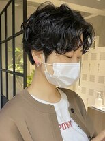 エリマ 調布(elima)&nbsp;無造作パーママッシュショート 前髪なし ウェーブ 黒髪