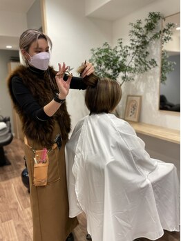 オリオリビューティーサロン(Oli-Oli beauty salon)の写真/【阪急川西能勢口東口徒歩1分】骨格,お顔のバランスにハッキリ差が出るショートスタイルはお任せください☆