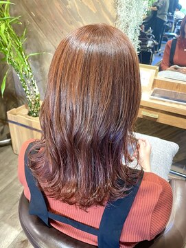 ヘアードレスビュー(hair dress V.I.E.W) 外はねロング