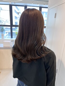 シダ(sida SAIIN) 20代30代ナチュラルハイライト透明感ベージュ