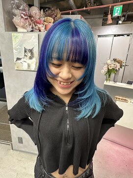 ジュエム(jouerm) ブルーのセクションカラー