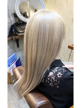 ジョージグランデ(JO-JI grande) 20代30代40代/ブリーチ/髪質改善/ハイライト/インナーカラー