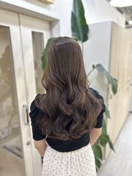 アイズ 横浜(IS) 【JUNKI指名】ミルクティーブラウン/ブリーチなし