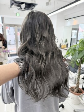 ユニークノベル 中央林間(unique novel) 透明感抜群 明るくも暗くもできるシアーグレージュダブルカラー