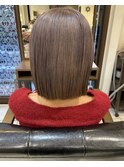 明るめグレージュ