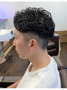 バタクラン(BATACLAN) ラルフカール/フェード/バーバー/メンズカット/シェービング