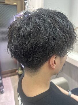 アオ 花咲町(a-o) パーマ活かした刈り上げツーブロスタイル！