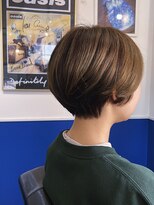 ジュリー(Julie)&nbsp;オーダー:首元スッキリな感じ、カラーはカーキ系で