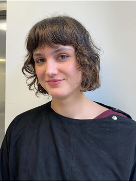 ロベック フジガオカ(LOBEC fujigaoka) curly bob