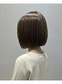 襟足スッキリ大人ボブ