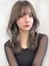 前髪・顔周りに徹底的にこだわる似合わせ小顔カットで垢抜け大人可愛いスタイルを実現◎　［顔周りカット]