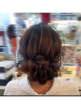 ヘアセットサロン イリス(IRIS) IRIS☆下めシニヨン