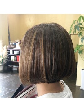 ワラティク(WARATI C) ボブ