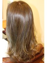 ヘア デザイン ラフィーネ(hair design raffine)&nbsp;抜け感グレージュ　セミロング