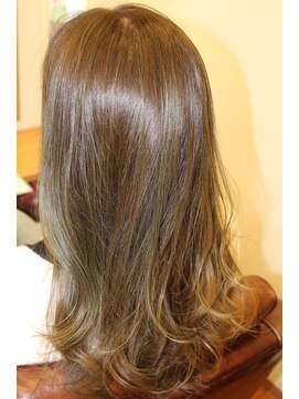 ヘア デザイン ラフィーネ(hair design raffine) 抜け感グレージュ　セミロング