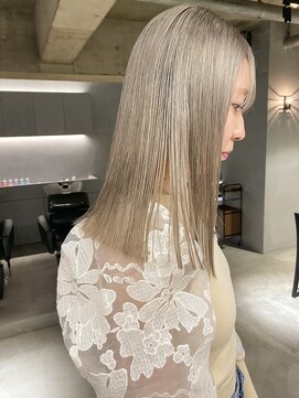 リール(rire) White blond