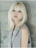 爽やかなホワイトブリーチで おしゃれ上級者に