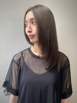 ナインスフロア(9NINTH FLOOR)&nbsp;ブリーチなしアッシュベージュカラー/前髪なしレイヤーカット