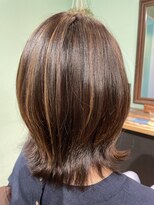 ジェイ(J)&nbsp;ウルフレイヤーカット