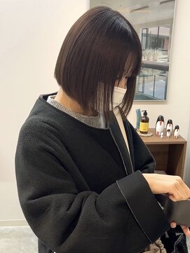 ルックアット(Look at) 【Look at】20代30代40代オリーブボブ切りっぱなし