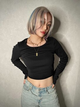 エル オオサカ 心斎橋店(L. OSAKA) ホワイト/デザインカラー/エフェクトブリーチ_E22