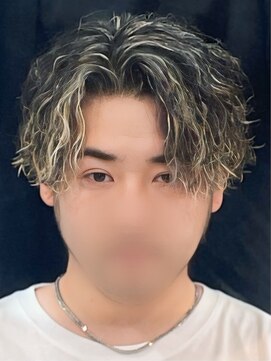 バース バイ ハピネス(BIRTH by happiness) 奈良men'sホワイトメッシュツイストスパイラルセンターパート