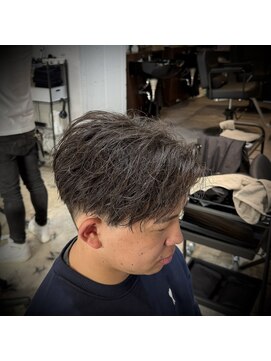 シャドウパーマ