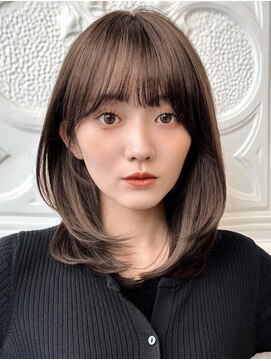 ガーデントウキョウ(GARDEN Tokyo) 【ミディアム/レイヤー/前髪カット/くびれ/透明感/ベージュ】