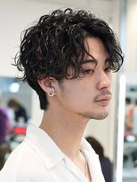 フィフス 大分(fifth)&nbsp;大分ツイストスパイラルパーマメンズカットラウンドマッシュ強め