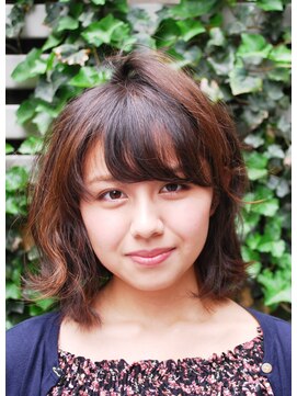 サロン ド ヴィヤージュ(Salon de Viyage) 〈ミディアム〉【ふんわりロブSalon de Viyage 板橋】