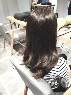 ルミエール(Lumiere by Natural) 【土浦Lumiere　宮西】外国人風カラーアッシュグレー