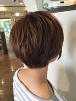 フェリーク ウジヤマダ(feerique UJIYAMADA)&nbsp;ふんわり前下がりショートボブ