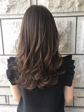 スヴァーゴ ヘアー svago hair ロングレイヤー