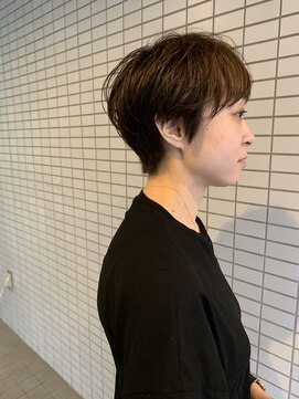 ヘアアンドスペース ベロン(hair&space velon) ミニマムマッシュショート