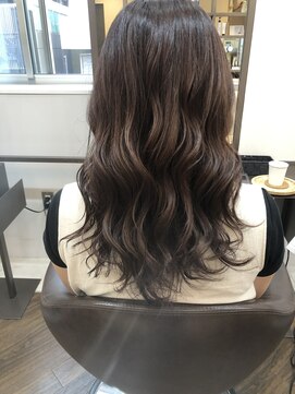 アプシー 三田駅前店(Apsee) ピンクベージュ系カラー