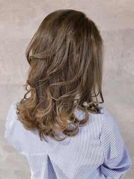 ローエン(LOWEN) 職場でもハッピーなヘアライフを