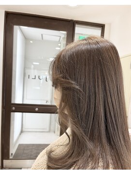 ユーリ(juli) フロントレイヤースタイル