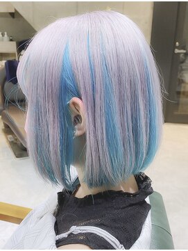 デイズ(days) ボブヘア　インナーカラーブルーカラー☆ブリーチ