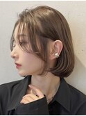 顔周りレイヤーカットグレージュカラーくびれボブベージュカラー