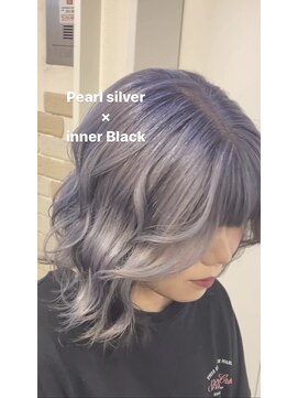 アーチフォーヘア 心斎橋店(a-rch for hair) パールシルバー×インナーブラック