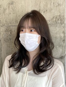 ハーフアンドハーフ(HALF and HALF) オリーブベージュ×レイヤーカット