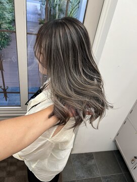 ログ オモテサンドウ(L.O.G OMOTESANDO) ロングレイヤーカットウルフカットマッシュウルフ20代