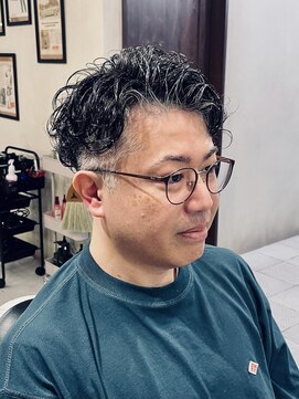 グレイスフルバーバーロンドン 大宮店(Graceful Barber London) 【40代男性】ロンドン七三ナチュラルパーマ（大宮/バーバー）