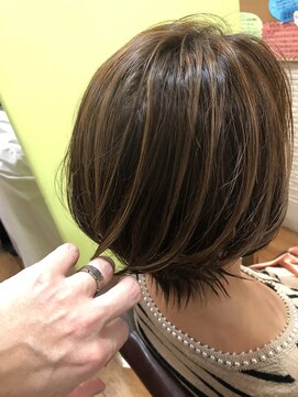 リストヘアー(Liyst hair) #白髪ボカシ#白髪#白髪隠し#白髪ぼかしハ#ハイライト#白髪染め