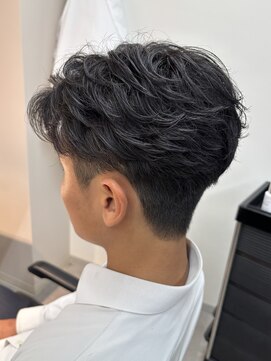 シーフ 千葉(Cyf) フェザーショートフェザーパーマ刈り上げショート千葉駅保立